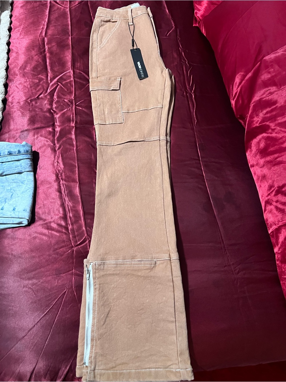Fashion Nova Women's Straight Leg Cargo Pants in Light Brown